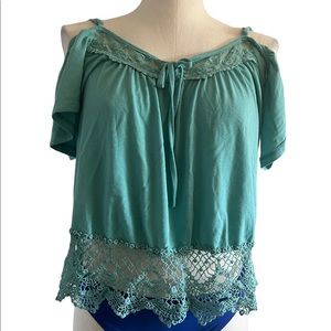 American Rag Cold Shoulder with Lace and adjustable straps Sz M